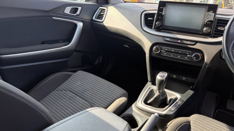 Kia Xceed 1.5T GDi ISG 2 5dr Petrol Hatchback